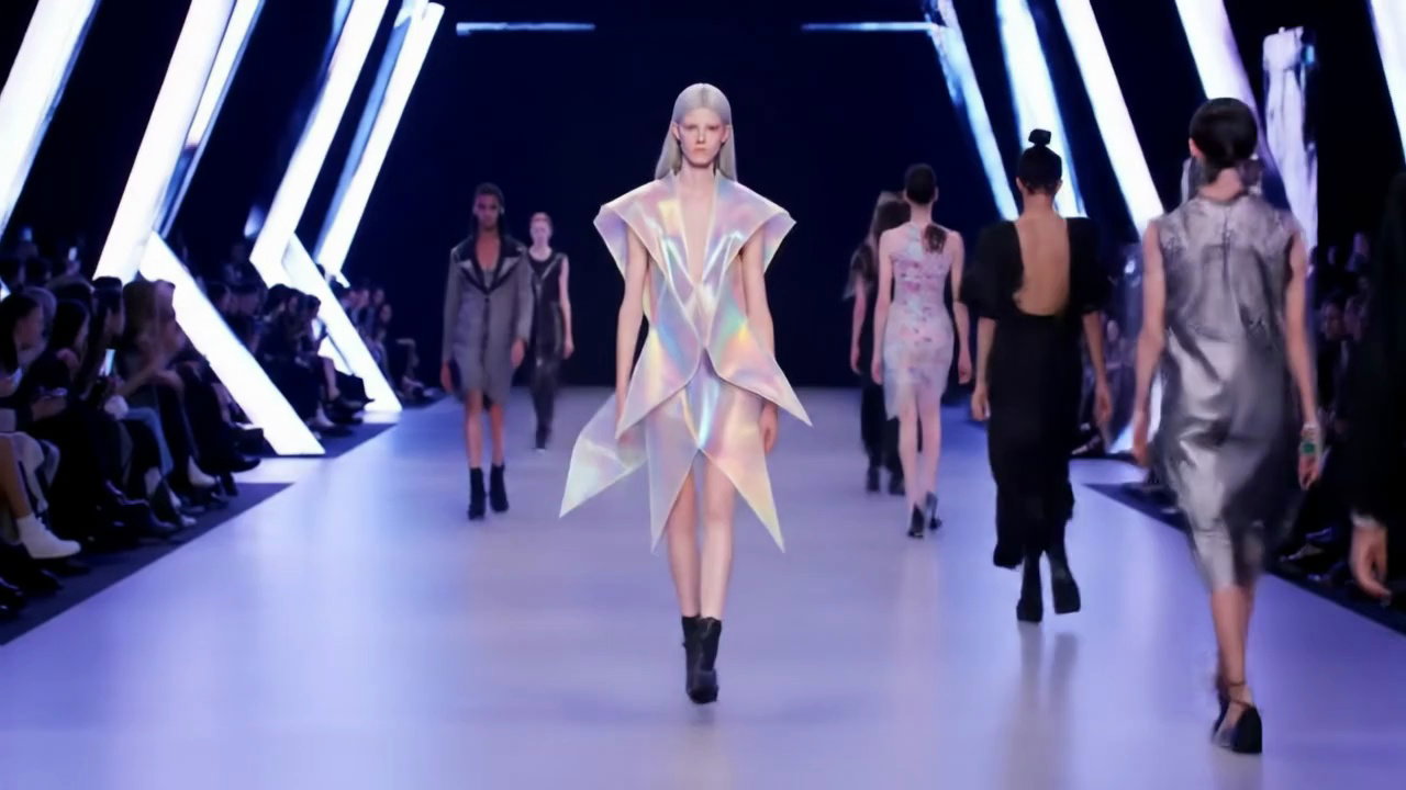 Avant Garde Iridescent Couture Runway Video – video thumbnail